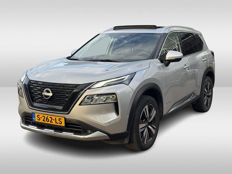Grijs Gebruikt 2023 Nissan X-Trail Tekna SUV | € 34.950 (Eerlijke prijs) - Afbeelding 1/4