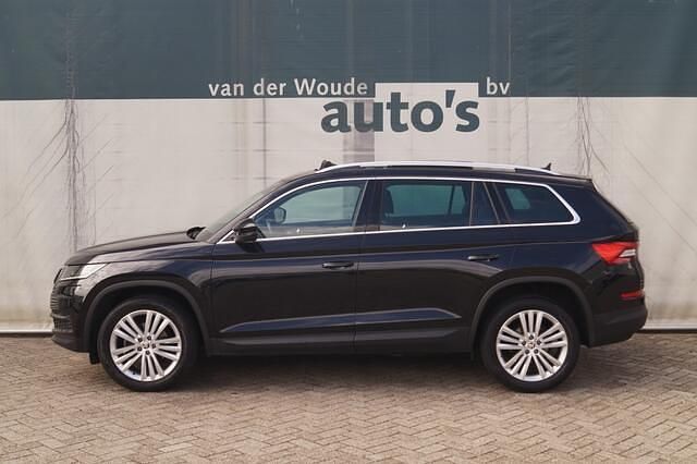 Zwart Gebruikt 2020 Skoda Kodiaq Business Line SUV | € 29.900 (Eerlijke prijs) - Afbeelding 1/4