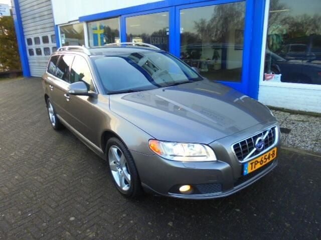 Occasion Volvo V70 Summum 232 PK (170 kW) 2009 Grijs (metallic) Stationwagen