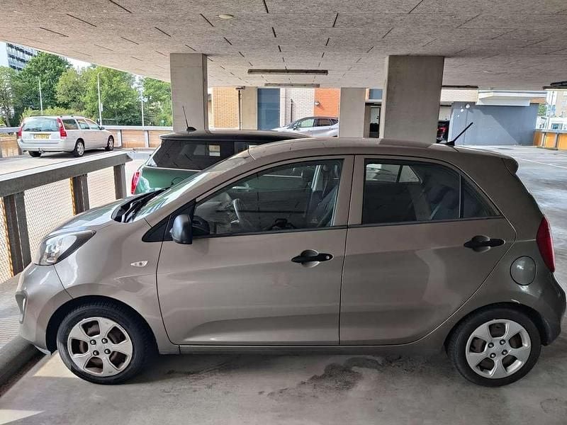 Occasion Kia Picanto Comfort 86 PK (63 kW) 2011 Grijs Hatchback