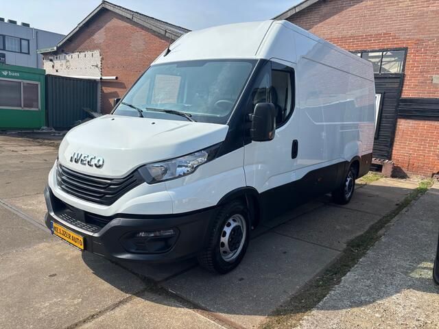 Wit Nieuw 2024 Iveco Daily Van | € 35.900 - Afbeelding 1/4