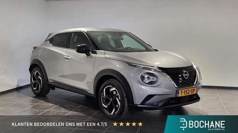 Grijs Gebruikt 2023 Nissan Juke N-Connecta SUV | € 23.995 (Eerlijke prijs) - Afbeelding 1/4