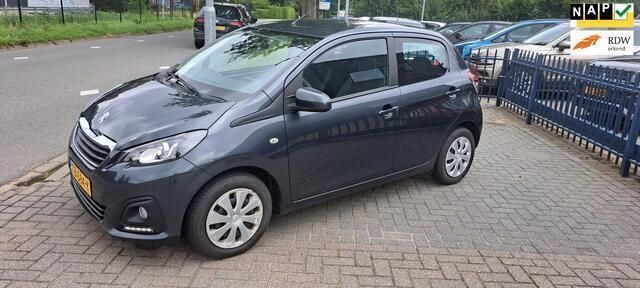 Grijs Gebruikt 2018 Peugeot 108 Active Hatchback | € 7.950 (Eerlijke prijs) - Afbeelding 1/4