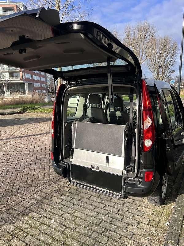 Occasion Renault Kangoo Expression 106 PK (77 kW) 2010 Zwart