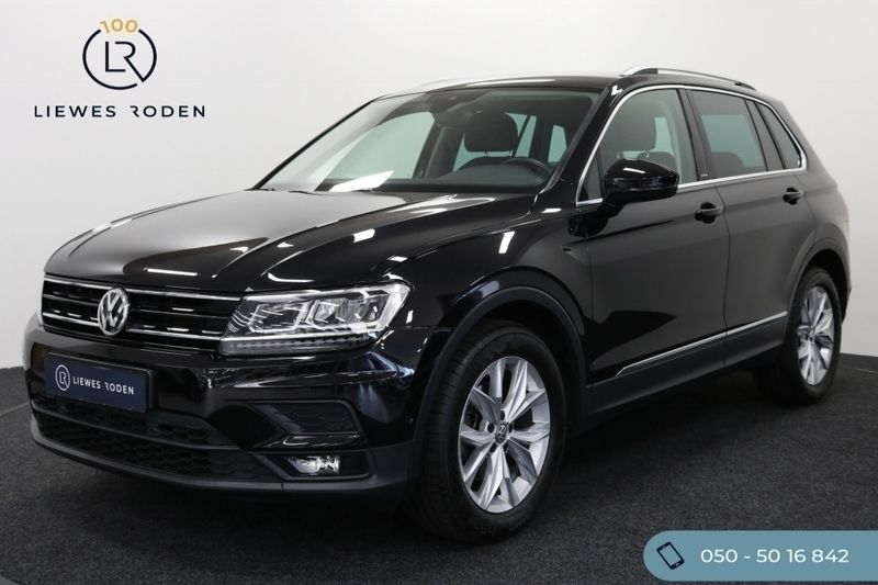 Zwart Gebruikt 2020 VW Tiguan Comfortline SUV | € 30.950 (Eerlijke prijs) - Afbeelding 1/4
