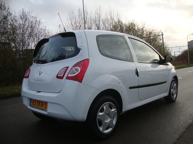 Occasion Renault Twingo Authentique 75 PK (55 kW) 2012 Wit Hatchback