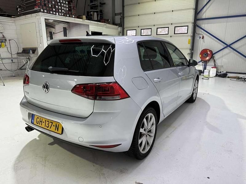Occasion VW Golf VII Highline 105 PK (77 kW) 2015 Grijs Hatchback
