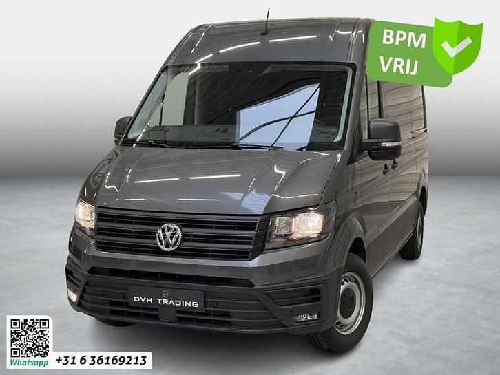 Grijs Occasion 2024 VW Crafter Highline Van | € 39.300 (Goede deal) - Afbeelding 1/4