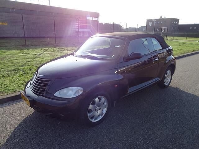 Zwart Gebruikt 2005 Chrysler PT Cruiser Limited Cabriolet | € 2.695 (Eerlijke prijs) - Afbeelding 1/4