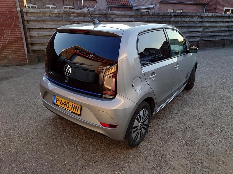 Occasion VW e-up! Style 61 kW (83 PK) 2020 Grijs Hatchback