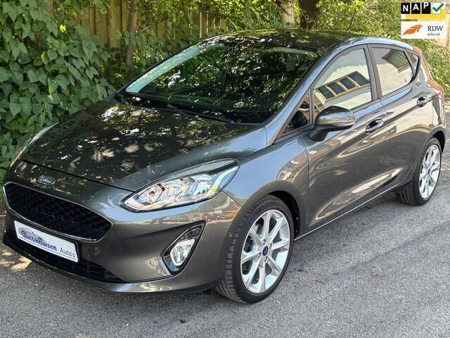 Grijs Gebruikt 2018 Ford Fiesta Hatchback | € 14.650 (Goede deal) - Afbeelding 1/4