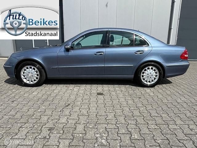 Occasion Mercedes E240 Elegance 177 PK (130 kW) 2002 Blauw (metallic) Sedan
