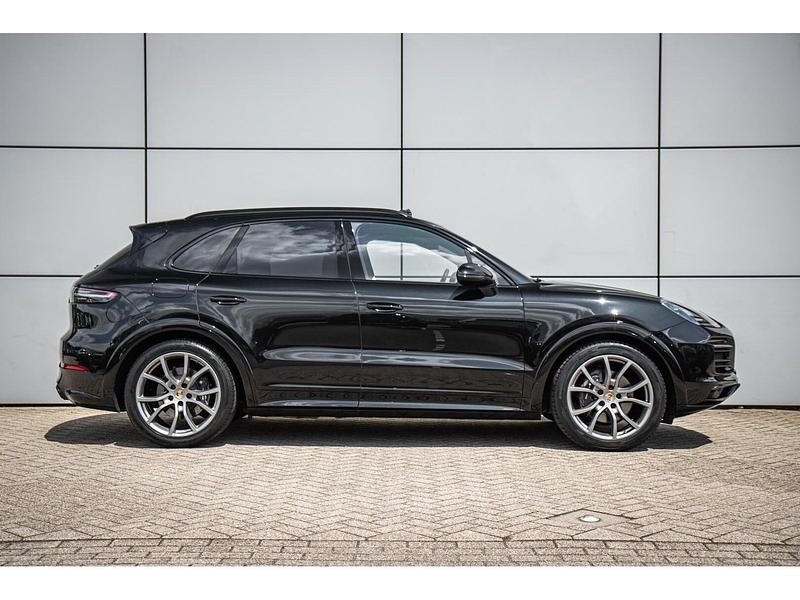 Occasion Porsche Cayenne Platinum Edition 463 PK (340 kW) 2022 Zwart SUV