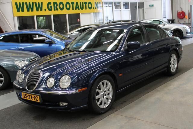 Blauw, metallic lak Gebruikt 1999 Jaguar S-Type S Sedan | € 1.744 (Eerlijke prijs) - Afbeelding 1/4