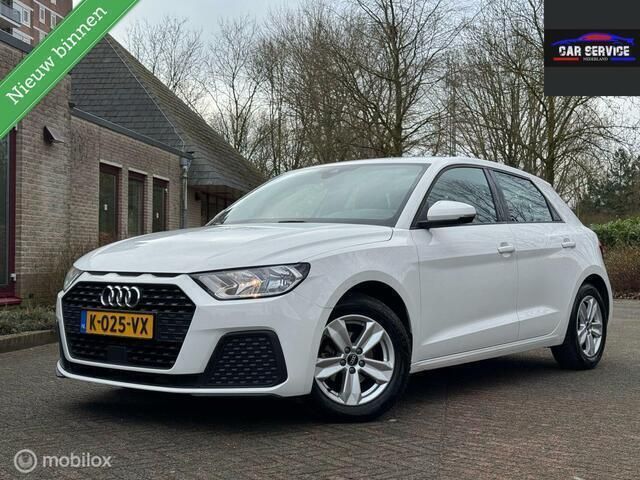 Wit Gebruikt 2021 Audi A1 Sportback Proline Hatchback | € 18.999 (Eerlijke prijs) - Afbeelding 1/4
