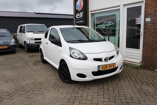 Occasion Toyota Aygo Comfort 68 PK (50 kW) 2011 Wit Hatchback