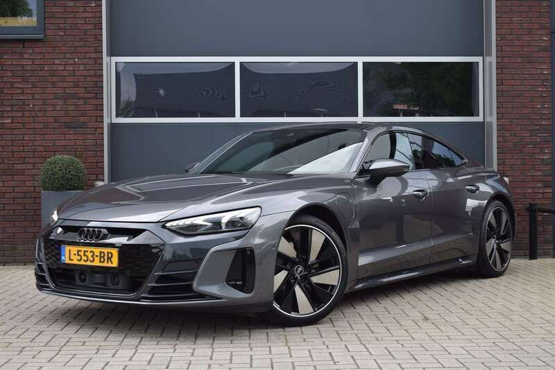 Grijs Gebruikt 2021 Audi e-tron GT quattro Premium Sedan | € 49.950 - Afbeelding 1/4
