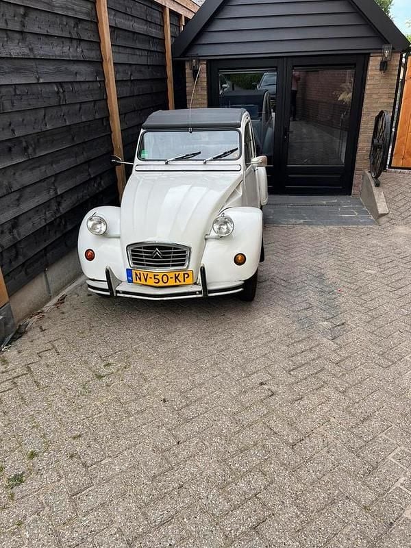 Gebruikt 1985 Citroën 2CV Sedan | € 11.250 - Afbeelding 1/1