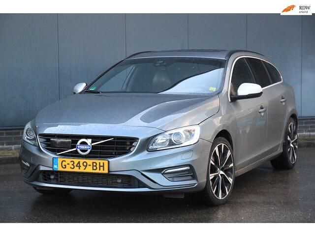 Grijs Gebruikt 2017 Volvo V60 Summum Stationwagen | € 12.950 (Duur) - Afbeelding 1/4