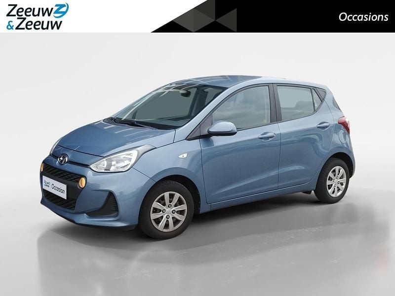 Aqua sparkling metallic (w3u) Gebruikt 2018 Hyundai i10 Comfort Hatchback | € 9.450 (Eerlijke prijs) - Afbeelding 1/4