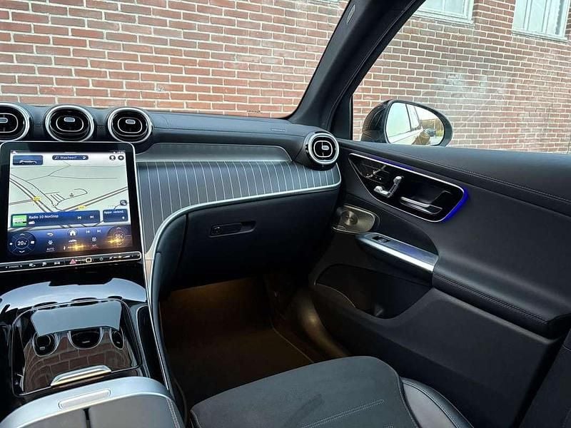 Occasion Mercedes GLC300e AMG line 313 PK (230 kW) 2024 Zwart (metallic) SUV