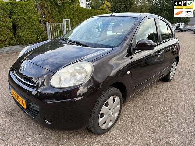 Paars Gebruikt 2011 Nissan Micra Acenta Hatchback | € 5.450 (Eerlijke prijs) - Afbeelding 1/4