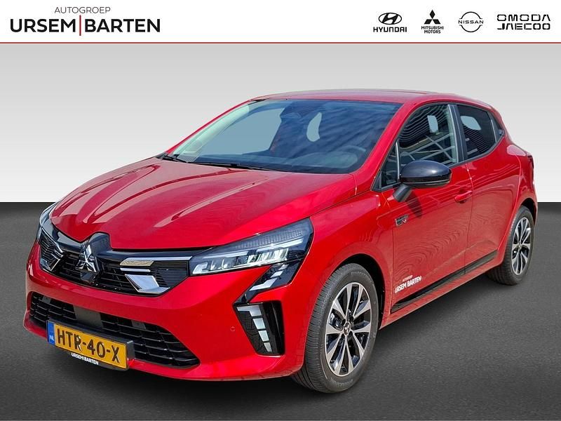 Rood Gebruikt 2025 Mitsubishi Colt Intense Hatchback | € 25.930 (Eerlijke prijs) - Afbeelding 1/4