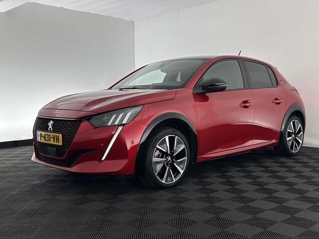 Occasion Peugeot e-208 GT 100 kW (136 PK) 2022 Rood (metallic) Hatchback