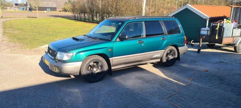 Groen Gebruikt 1999 Subaru Forester SUV | € 6.700 - Afbeelding 1/4