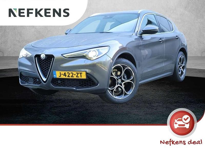 Grijs Gebruikt 2019 Alfa Romeo Stelvio Tech Edition SUV | € 29.380 (Super prijs) - Afbeelding 1/3