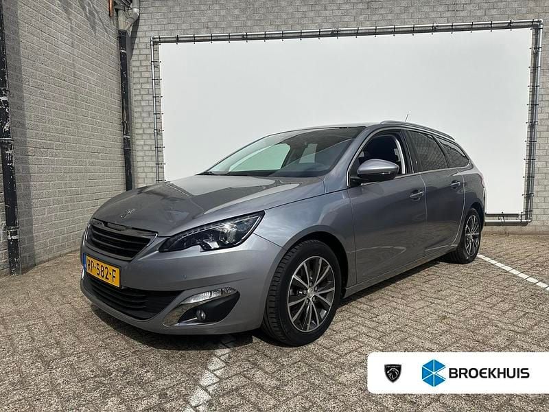 Grijs Gebruikt 2017 Peugeot 308 Allure Stationwagen | € 13.895 (Iets duurder) - Afbeelding 1/4