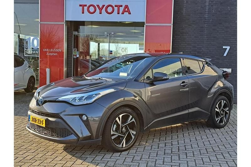 Grijs Occasion 2023 Toyota C-HR SUV | € 23.499 (Goede deal) - Afbeelding 1/1