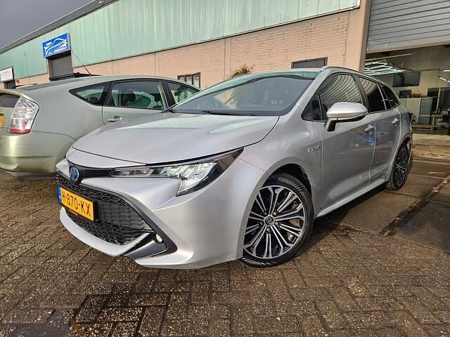 Grijs (metallic) Occasion 2020 Toyota Corolla Stationwagen | € 16.999 (Goede deal) - Afbeelding 1/4