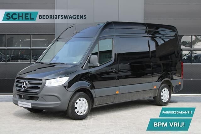 Zwart Nieuw 2024 Mercedes Sprinter Van | € 49.950 - Afbeelding 1/4