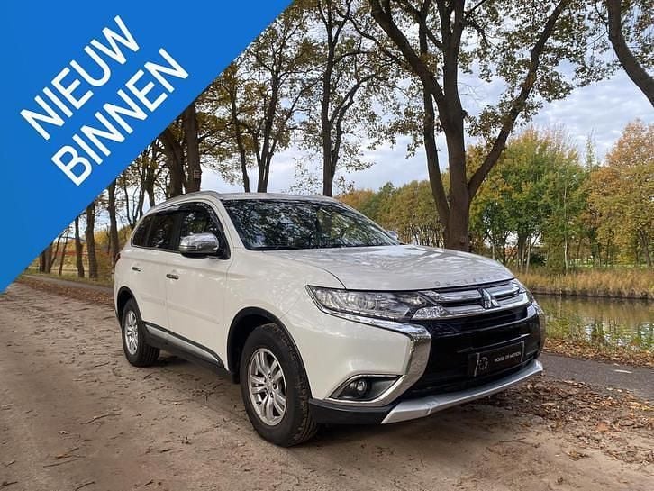 Gebruikt 2017 Mitsubishi Outlander Edition SUV | € 9.995 (Super prijs) - Afbeelding 1/4
