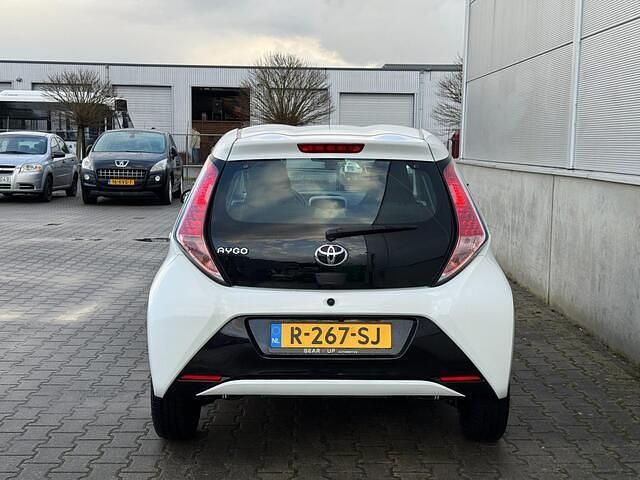 Occasion Toyota Aygo X-cite 69 PK (50 kW) 2018 Wit Hatchback