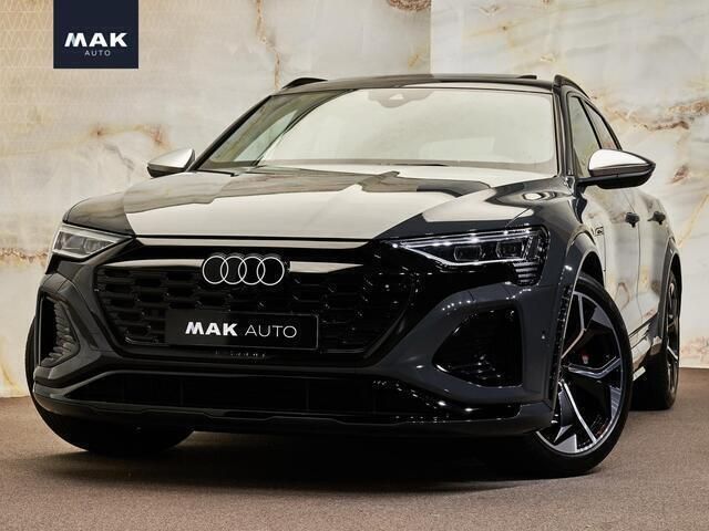 Grijs Gebruikt 2024 Audi SQ8 e-tron Design SUV | € 84.950 - Afbeelding 1/4