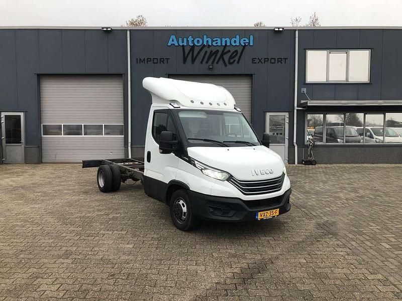 Wit Gebruikt 2023 Iveco Daily Van | € 23.450 (Super prijs) - Afbeelding 1/4
