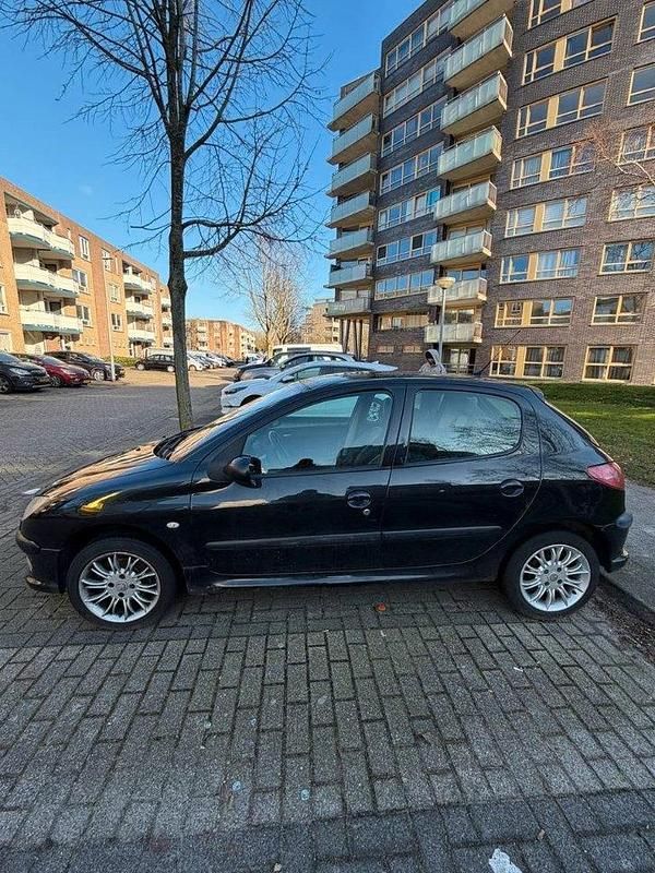 Occasion Peugeot 206 88 PK (64 kW) 2004
