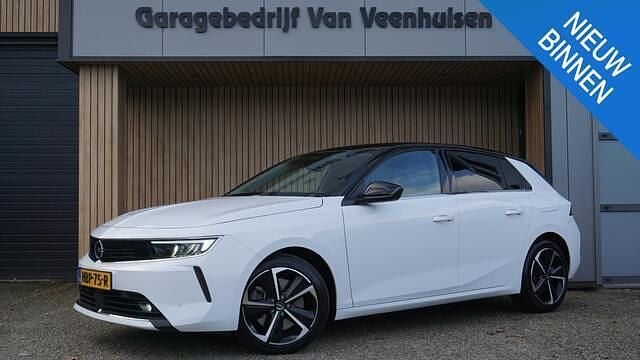 Wit Gebruikt 2022 Opel Astra Elegance Hatchback | € 23.500 (Goede deal) - Afbeelding 1/4