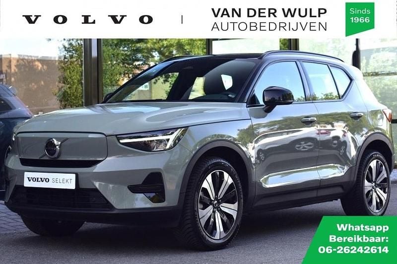 Groen Gebruikt 2022 Volvo XC40 Plus SUV | € 31.500 (Super prijs) - Afbeelding 1/4