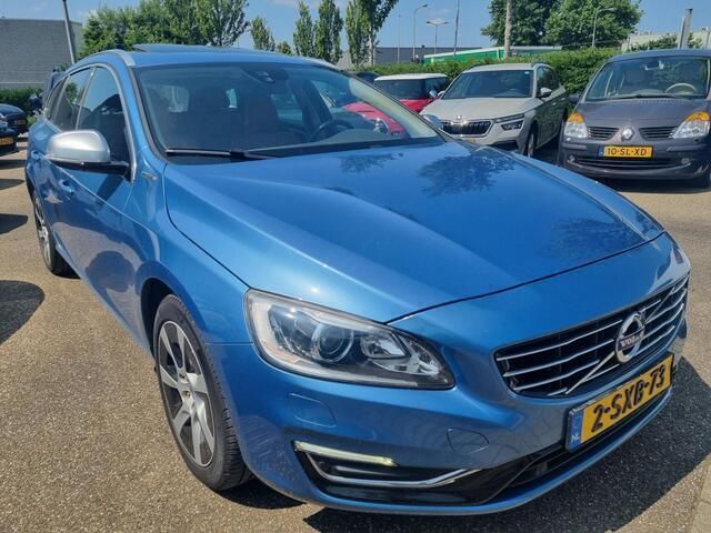 Blauw Gebruikt 2013 Volvo V60 Summum Stationwagen | € 9.995 (Eerlijke prijs) - Afbeelding 1/3