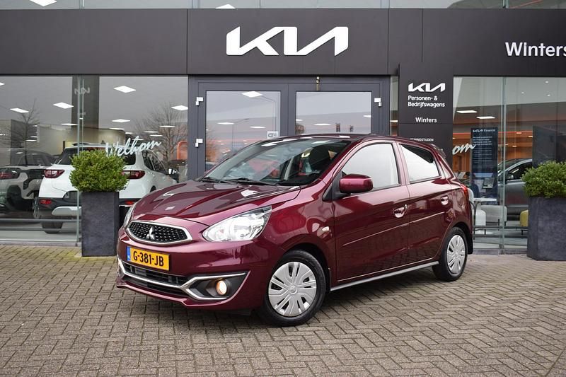 Rood Gebruikt 2019 Mitsubishi Space Star Hatchback | € 10.550 (Iets duurder) - Afbeelding 1/4