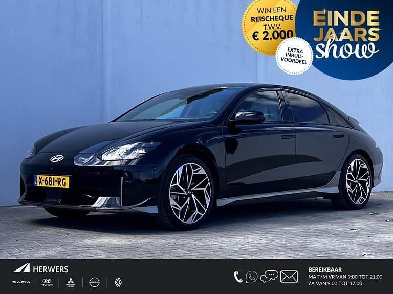 Abyss black metallic (a2b) Occasion 2024 Hyundai Ioniq 6 Sedan | € 36.935 (Eerlijke prijs) - Afbeelding 1/4