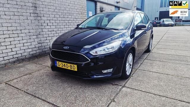 Zwart Gebruikt 2015 Ford Focus Titanium Stationwagen | € 8.950 (Goede deal) - Afbeelding 1/4
