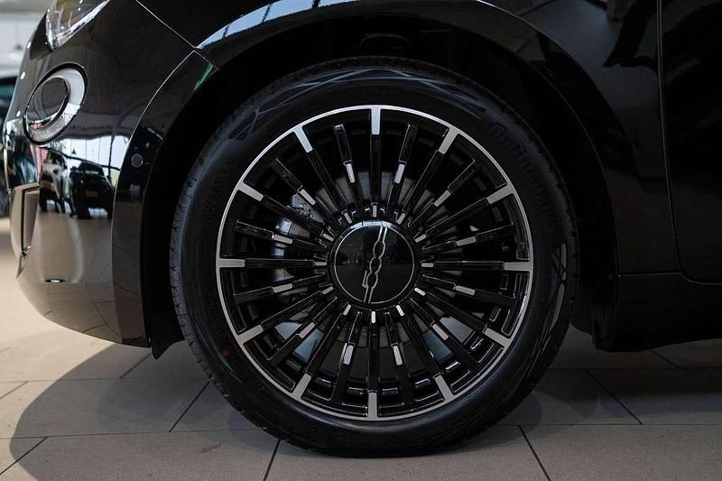 Occasion Fiat 500e La Prima 86 kW (118 PK) 2025 Zwart Hatchback