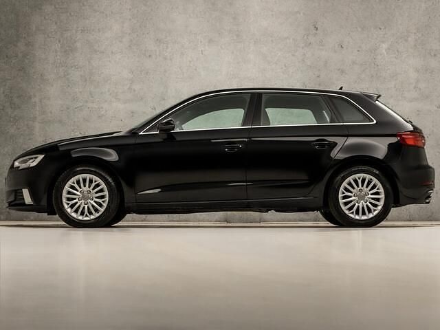 Occasion Audi A3 Sportback Sport 116 PK (85 kW) 2016 Zwart (metallic) Hatchback
