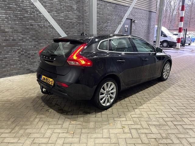 Occasion Volvo V40 120 PK (88 kW) 2016 Zwart Hatchback