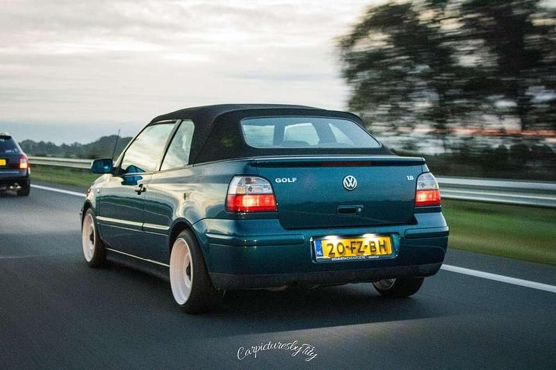 Occasion VW Golf Cabriolet Highline 90 PK (66 kW) 2000 Blauw Cabriolet