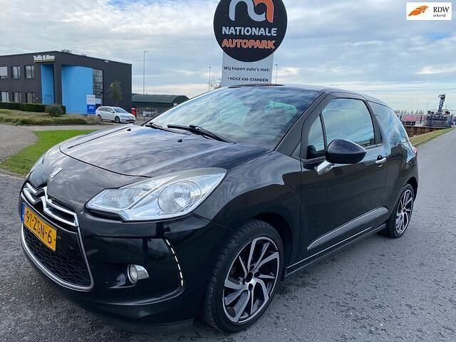 Zwart Gebruikt 2012 Citroën DS3 Chic Hatchback | € 2.995 - Afbeelding 1/4